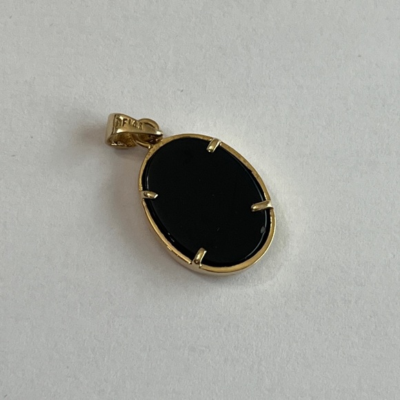14K Yellow Gold Pet Pendant - Picture 2 of 3